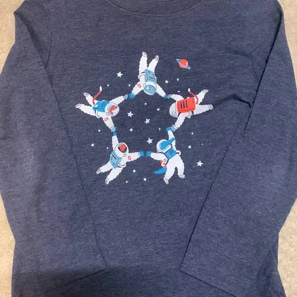 Boys long sleeve shirts size 5 - Picture 2 of 6